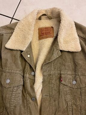 Levi's Olive Corduroy Sherpa-Lined Jacket with Cream Collar, Used